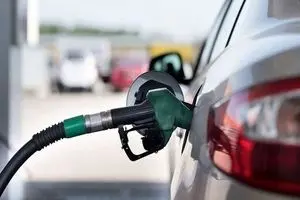 مجلس جلوی افزایش قیمت بنزین را گرفت ! | خبر مهم قالیباف درباره قیمت بنزین 