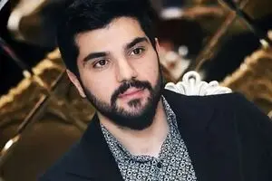 حضور غیر منتظره سینامهراد و خواننده معروف در یک عروسی جنجالی | تیپ مجلسی لوکس سینا مهراد سروصدا کرد + تصاویر