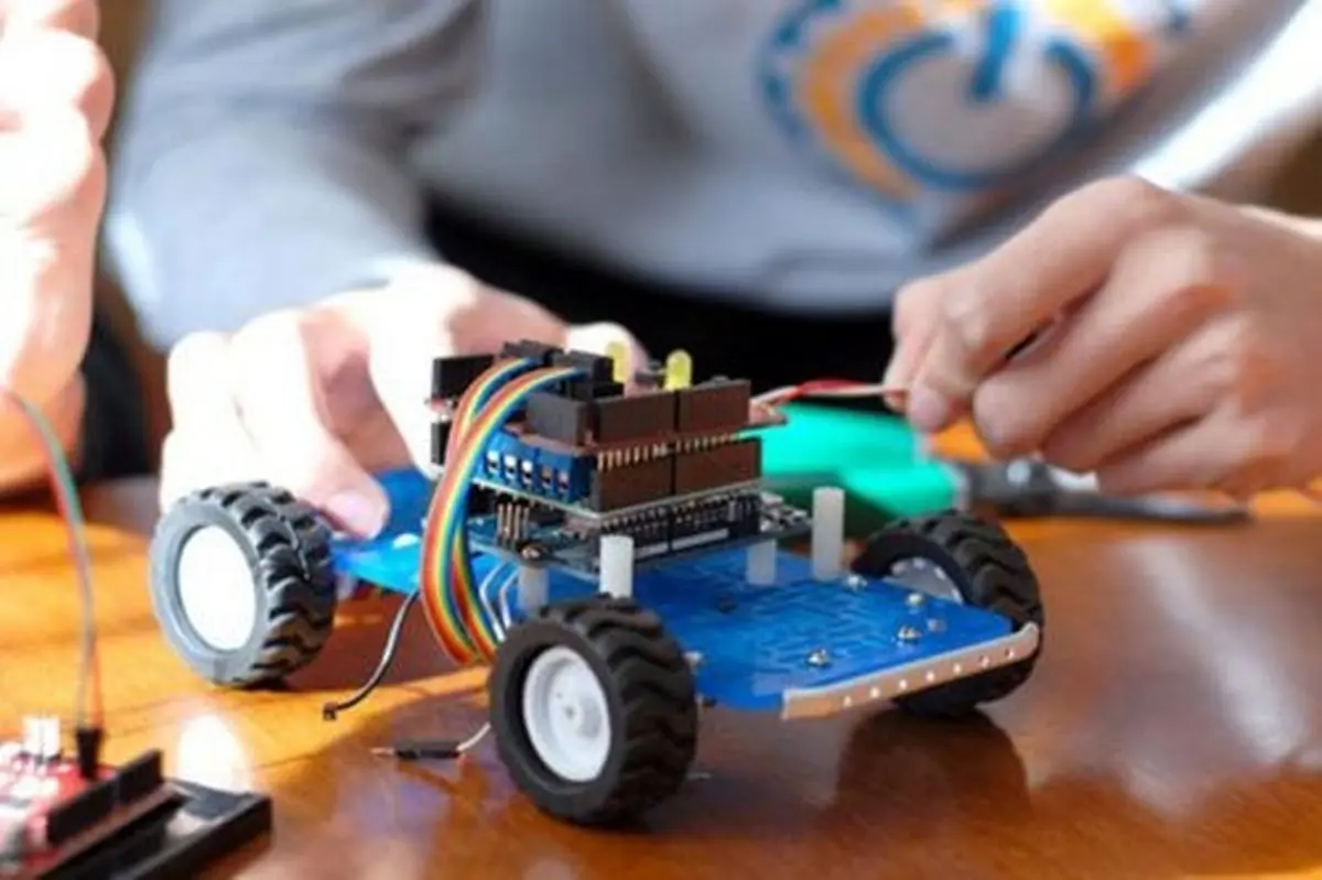 کلاس های آموزش رباتیک تونومیک