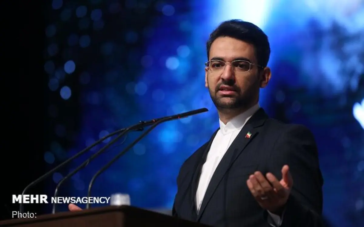 مخالفت آذری جهرمی با فیلترینگ اینستاگرام