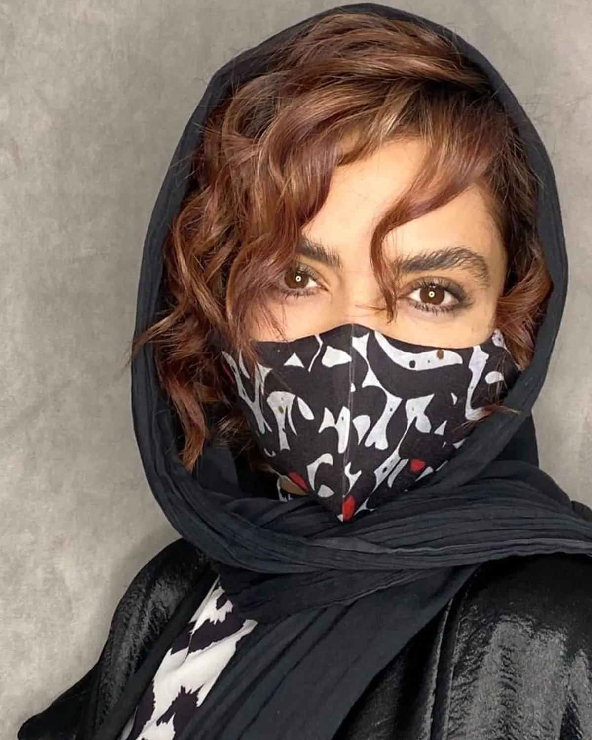 سپیده خداوردی در اتاق گریم برای ببعی شدن | عکس