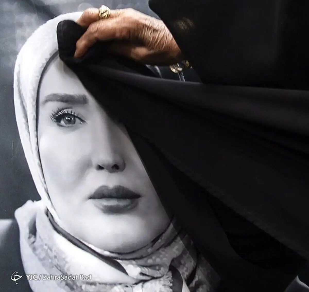 آخرین تصویر از منزل ابدی زهره فکور صبور | اولین عکس از سنگ قبر زهره فکور صبور