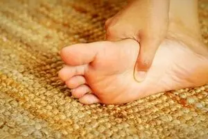 بیماری قلبی با بی حسی پاها چه ارتباطی دارد؟