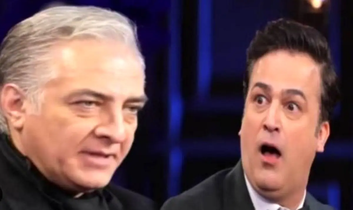 واکنش تند ایرج نوذری به شوخی حامد آهنگی در شب‌های مافیا | خزعبل گفت، نباید جوابش رو می‌دادم ؟ + ویدئو