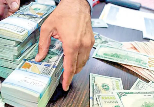 جهش بی‌سابقه قیمت دلار آزاد اول صبح شنبه ۸ آذر | قیمت دلار از کنترل خارج شد