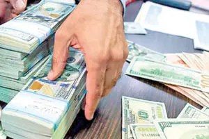 جهش بی‌سابقه قیمت دلار آزاد اول صبح شنبه ۸ آذر | قیمت دلار از کنترل خارج شد