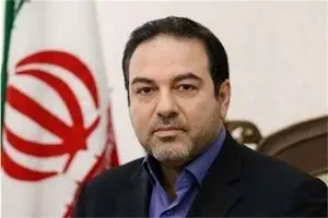 درگیری لفظی معاون وزیر بهداشت با یک خبرنگار؛ یه الف بچه حرف مفت میزنه!