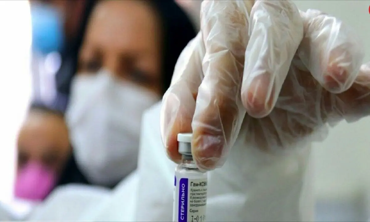 پیرترین زن ایرانی واکسن کرونا دریافت کرد + فیلم