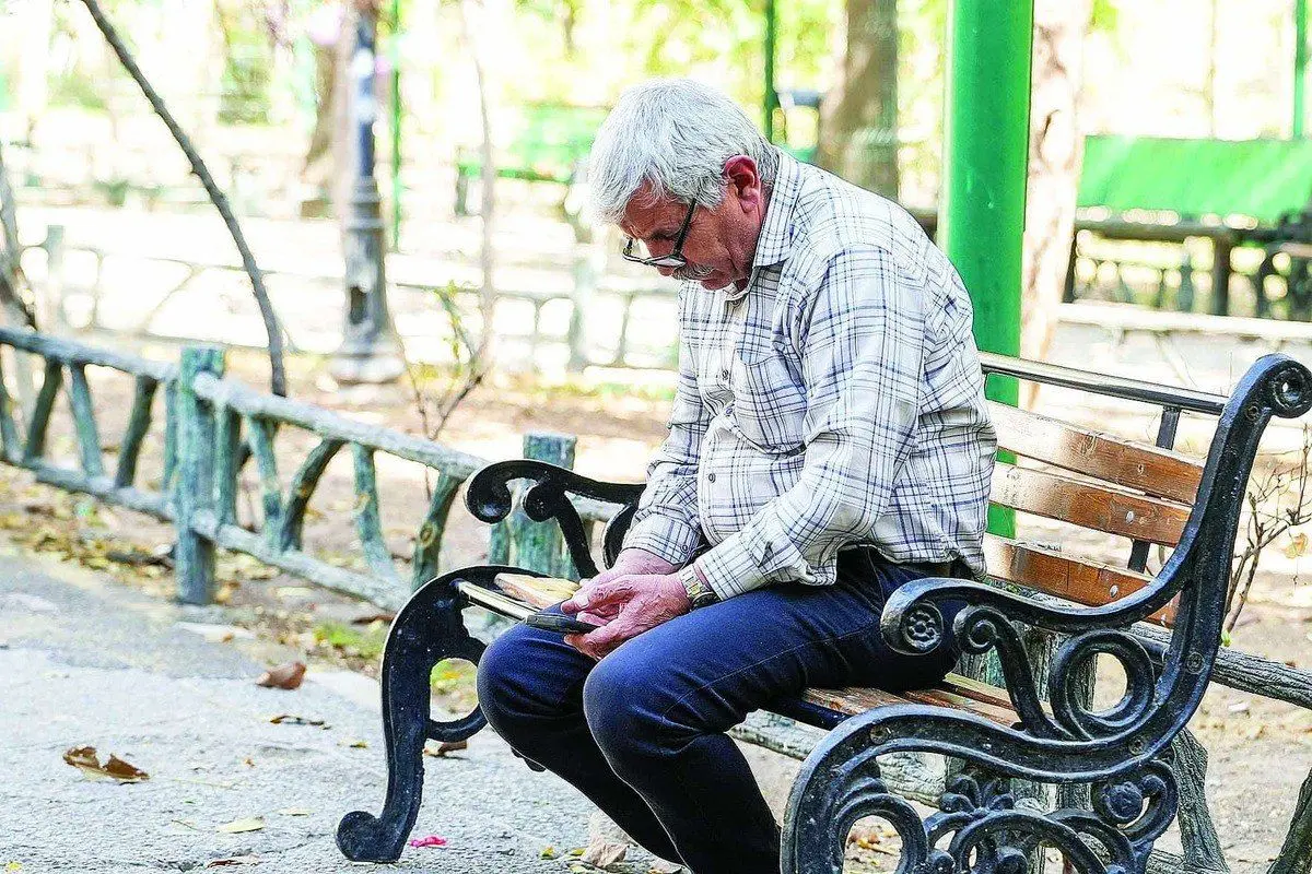 خبر خوش مجلس درباره مبلغ افزایش حقوق بازنشستگان | مبلغ افزایش حقوق باضافه کمک معیشتی یک‌ میلیونی 