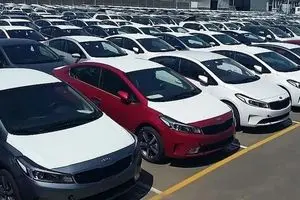 قیمت خودرو صبح شنبه ۲۲ آذر مردم را غافلگیر کرد |  واکنش قیمت خودرو به بنزین سه نرخی