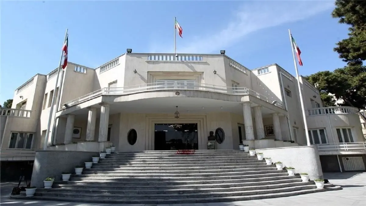 همچنان در ماه عسل