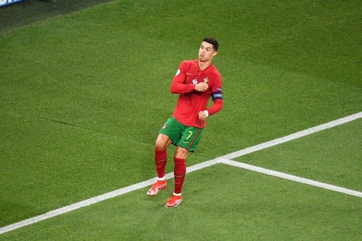 عصبانیت مجدد هواداران پرتغال از دست رونالدو / عکس