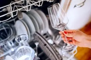 رفع بوی بد لیوان شیشه ای تو سیم ثانیه