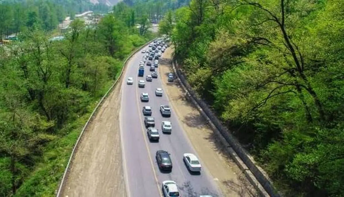 ترافیک سنگین در آزادراه تهران - شمال و جاده چالوس