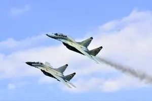 حمله به اطراف ساختمان صلح هلال احمر تهران + ویدئو