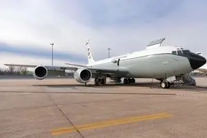 هواپیمای ردیاب هسته‌ای آمریکا در نزدیکی ایران دیده شد +عکس