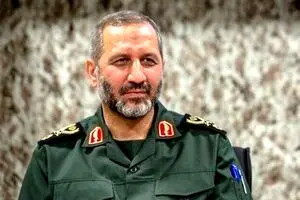 پیام جالب فرمانده هوافضای سپاه برای ترامپ + عکس