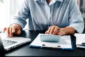 فرصت طلایی برای بازنشستگان | آغاز ثبت‌نام وام ۵۰ میلیونی بازنشستگان