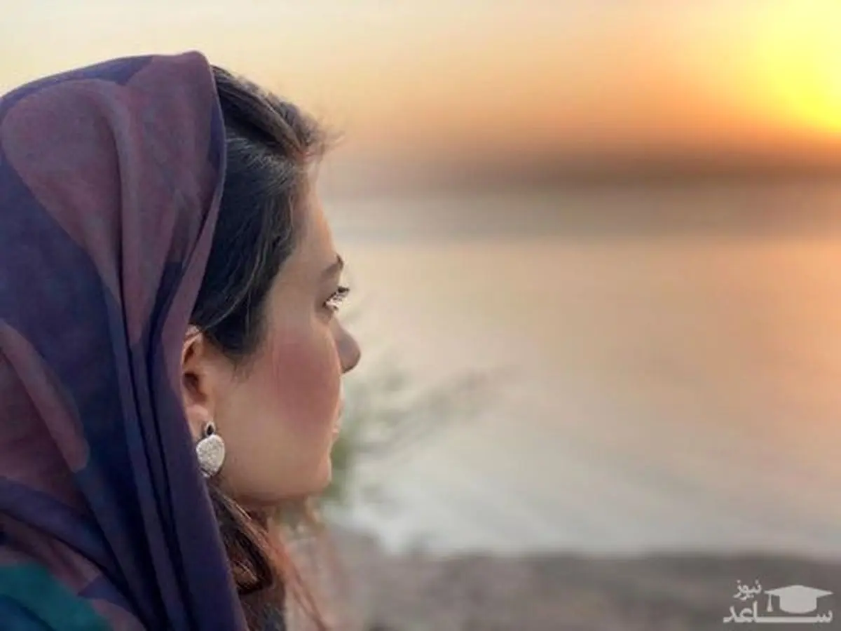 عکس دوردور لیندا کیانی و خانم بازیگر ایرانی با ماشین میلیاردی اش در تهران !
