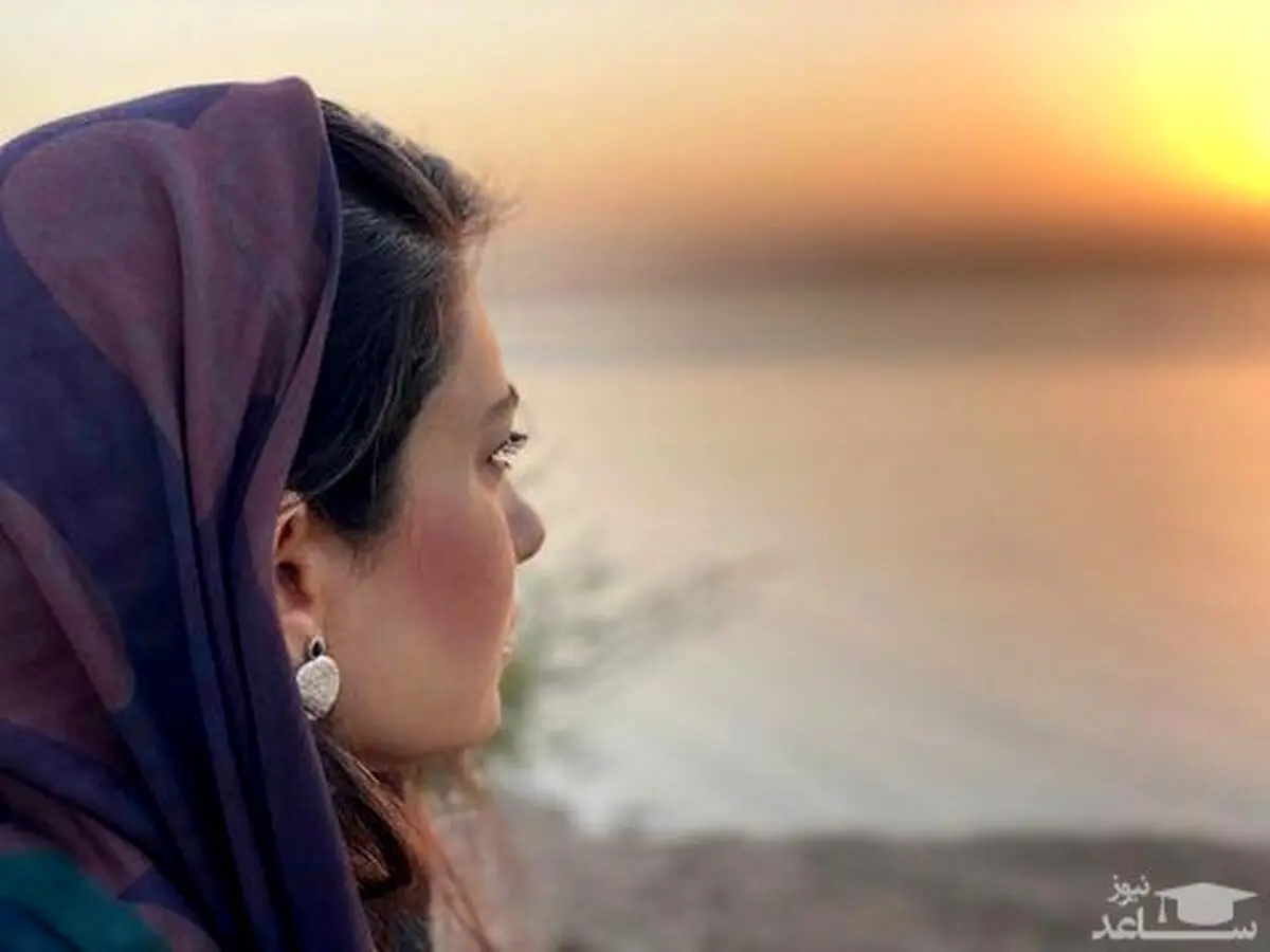 عکس دوردور لیندا کیانی و خانم بازیگر ایرانی با ماشین میلیاردی اش در تهران !
