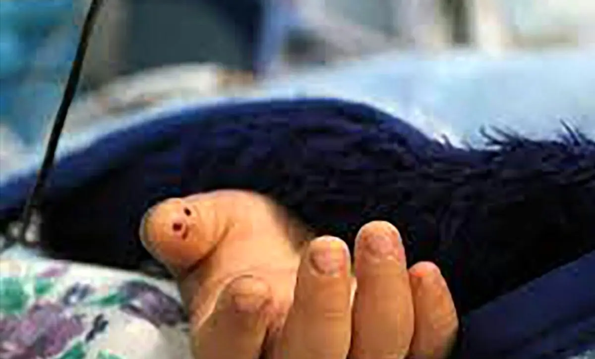 سقوط مرگبار 2 کودک 2 ساله از پشت بام خانه 