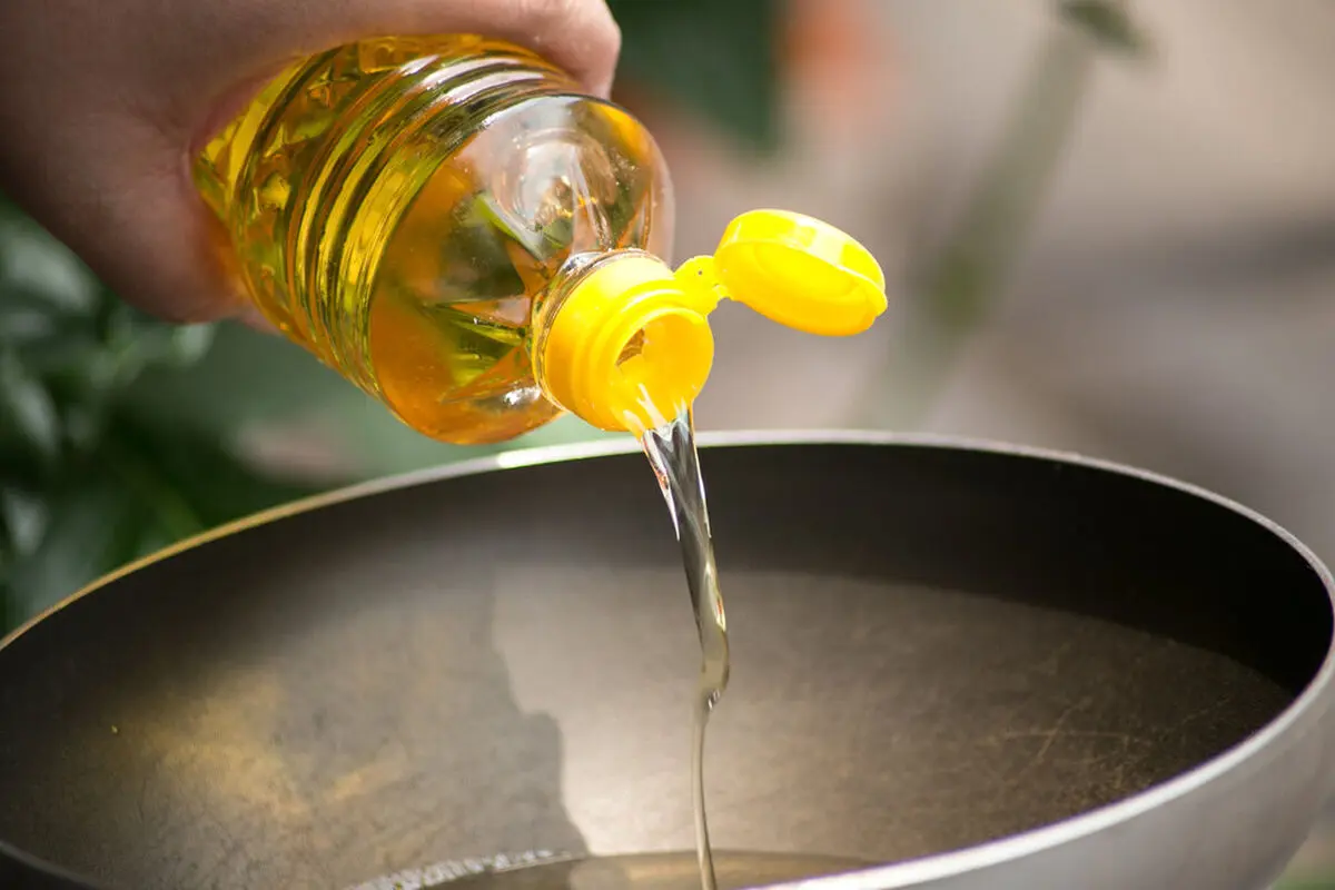 دیگه روغن استفاده شده رو دور نریز! | با این فرمول جادویی روغن رو دوباره مثل اولش کن