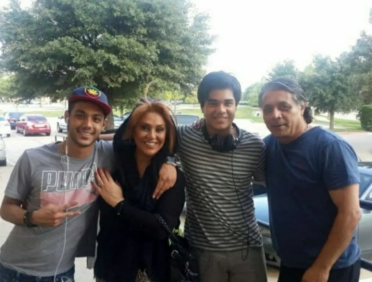 بازیگر زن مشهور ایرانی در کنار همسر و فرزندانش در تگزاس آمریکا / عکس