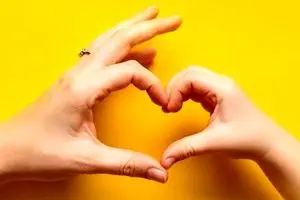 هدیه ویژه ایرانسل برای روز مادر | کد دستوری اینترنت تخفیفی و مکالمه رایگان