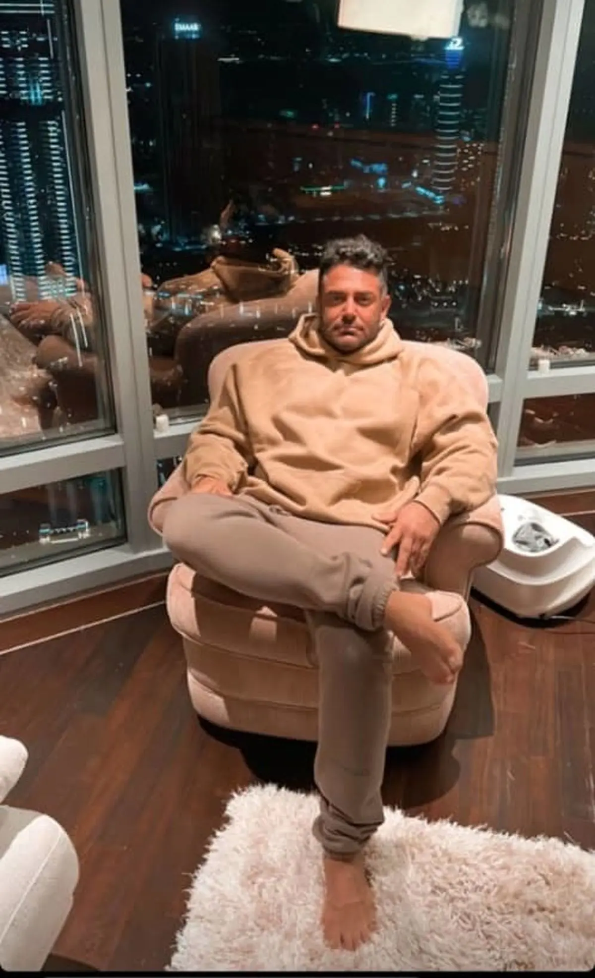 محمدرضا گلزار شوکه شد | سورپرایز محمدرضا گلزار از طرف عشقش