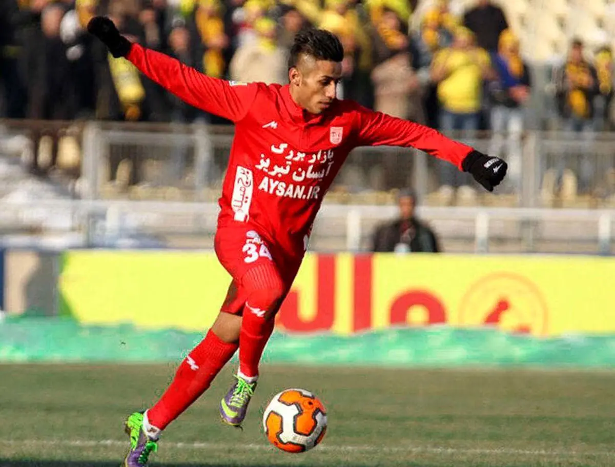 مدافع سرخ‌ها رسماً جدا شد‌