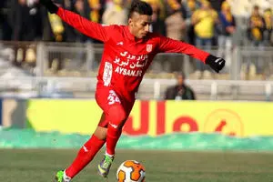 مدافع سرخ‌ها رسماً جدا شد‌