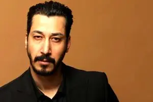 گریه های تلخ بهرام افشاری به یاد جواد گنجی + ویدئو