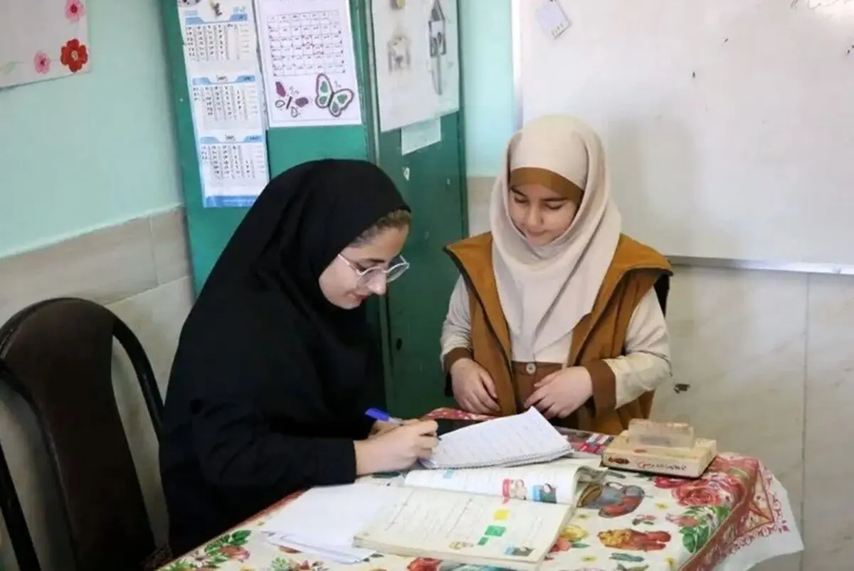 افزایش حقوق معلمان با رتبه‌بندی جدید | واریز حقوق اسفند به علاوه مبلغ رتبه بندی