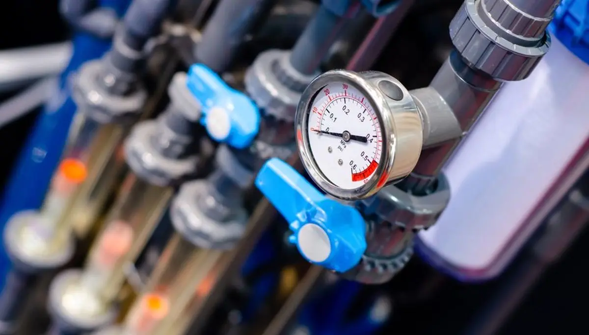 فشارسنج صنعتی چیست؟ اهمیت آن در صنایع مختلف + تفاوت آن با ترانسمیتر فشار