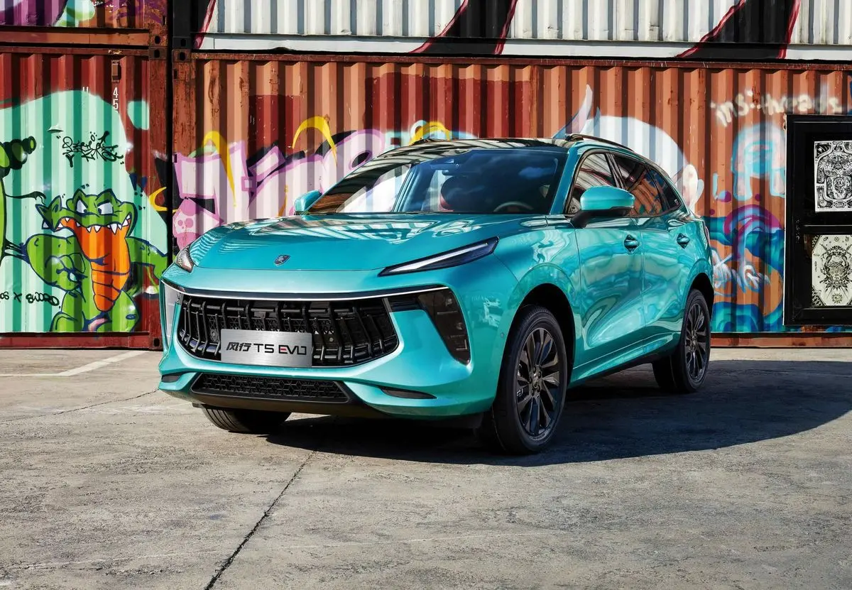 لاماری ایما بالاخره به بازار ایران اومد | خودروی لوکسی که رو دست بنز و BMW بلند شد!!