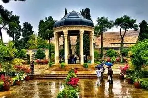 فال حافظ امروز دوشنبه ۱۹ آبان ۱۴۰۴ | دل را رها کن تا عشق راه خود را پیدا کند