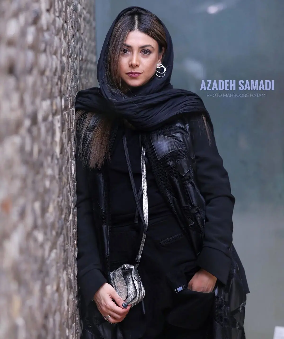 ژست خاص آزاده صمدی روی میز بیلیارد + عکس