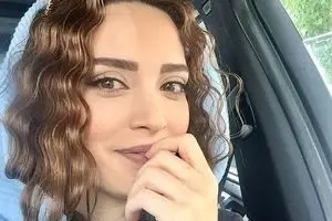 گوشواره های میلیاردی بهنوش طباطبایی عقل از سر همه پروند | همسر جدید خانم چه بری و بپاشی کرده براش