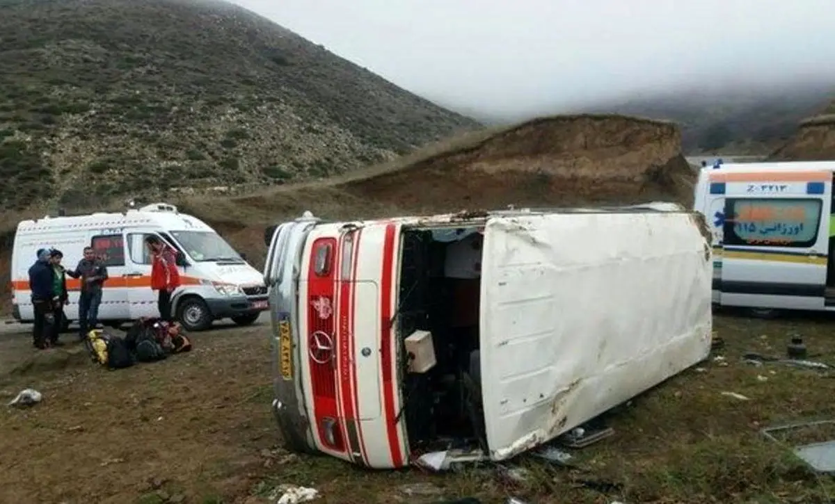 23 مصدوم در حادثه واژگونی مینی بوس | حال مصدومان وخیم است