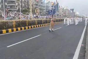 تصویری از ملوانان ایرانی ناوچه دنا +فیلم