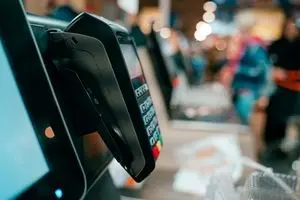 تغییر بزرگ در نحوه پرداخت کالابرگ الکترونیک از آبان 1404! | کالابرگ جدید جای یارانه نقدی را میگیرد ؟