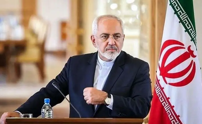 پیام متفاوت ظریف به دختری که تصویرش را آتش زد