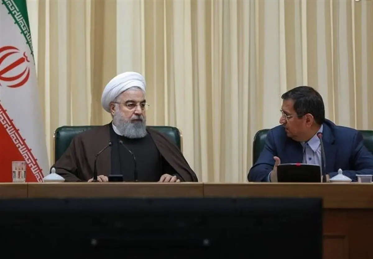 همتی برکنار شد
