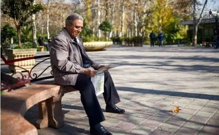 اقدام پزشکیان برای حمایت از حقوق بازنشستگان و حداقل‌بگیران | واریزی 3 تا 4 میلیونی برای بازنشستگان با متناسب سازی 