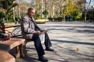 اقدام پزشکیان برای حمایت از حقوق بازنشستگان و حداقل‌بگیران | واریزی 3 تا 4 میلیونی برای بازنشستگان با متناسب سازی 