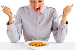 جلوگیری از اشتهای کاذب و کنترل غذا خوردن با این ۱۰ روش