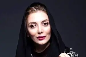 دلبری رویا میرعلمی با لباس عروس ابریشمی خاص و مجللش !  | خانم بازیگر در شب عروسی اش باشکوه ظاهر شد + عکس