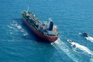 حمله دزدان دریایی به نفتکش ایران