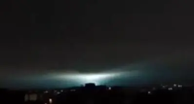 ماجرای نور آبی در آسمان کرج چه بود؟