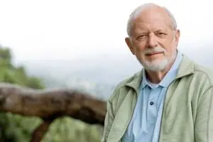 واریز ۲ میلیون و ۶۰۰ هزار تومان برای این بازنشستگان | خبر فوق العاده برای بازنشستگان